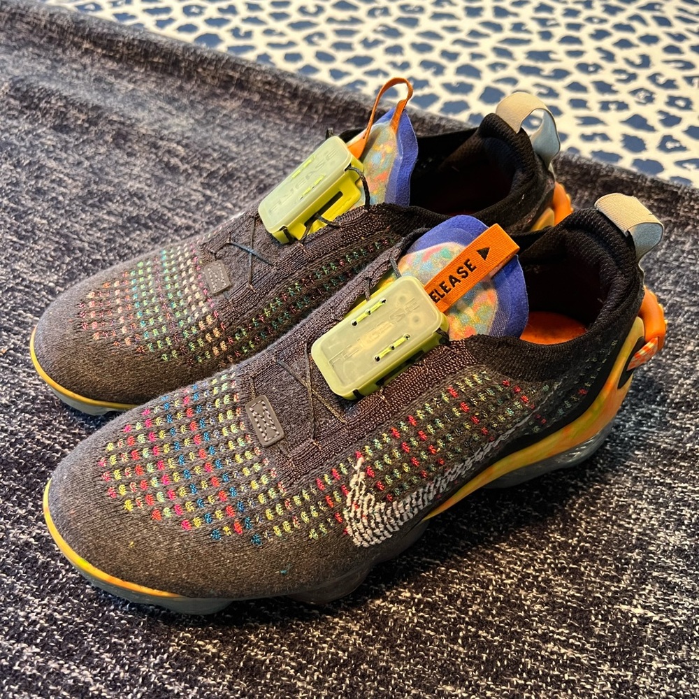 Women’s Nike Vapormax! Brand new without box.